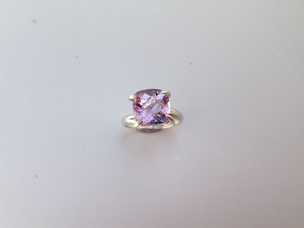 Amethyst claw set ring